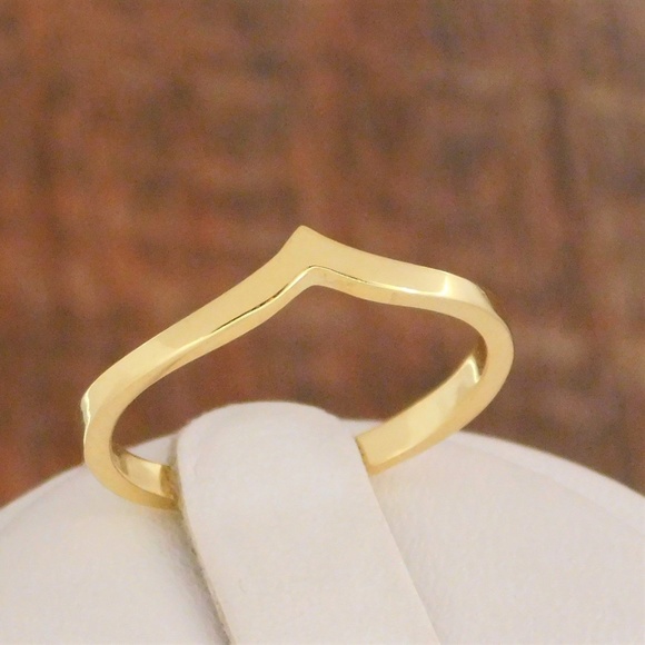 Gold Chevron Ring - Picture 1 of 4